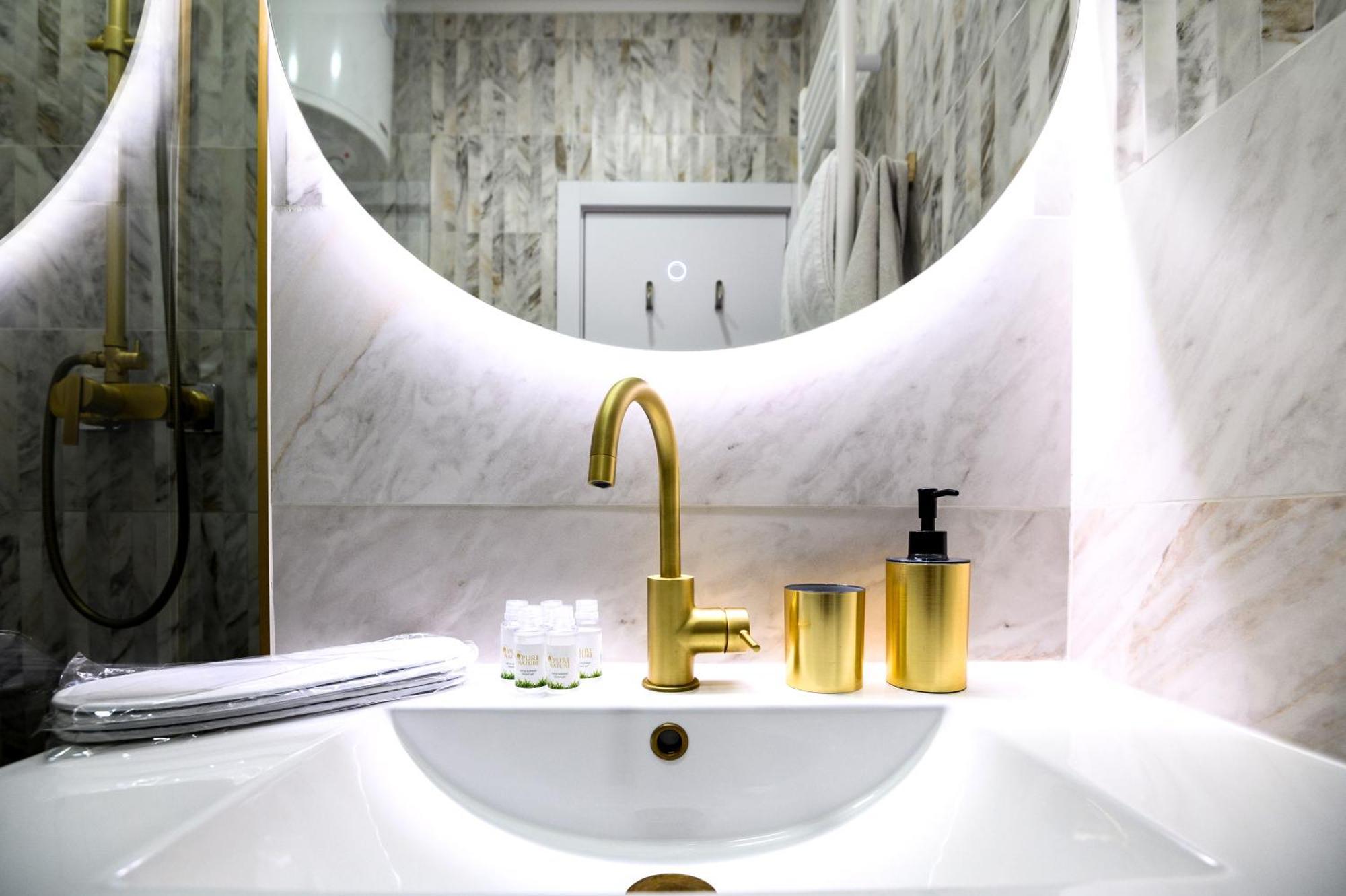 Urban Downtown Luxury Rooms And Suites Belgrad Exterior foto